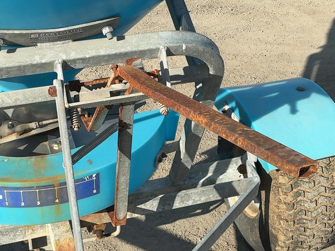 Photo '10' of Bertolini Spreader