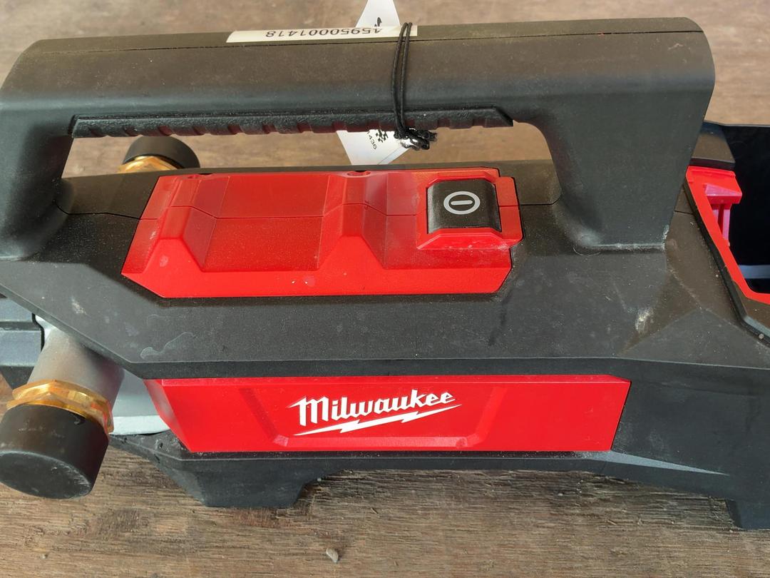 Photo '6' of Milwaukee M18 TP Transfer Pump Photo '6' of Milwaukee M18 TP Transfer Pump