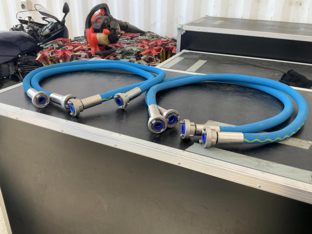 Photo '2' of Continental Contitech Aquapal Twist Lock Water Hoses x4 Photo '2' of Continental Contitech Aquapal Twist Lock Water Hoses x4