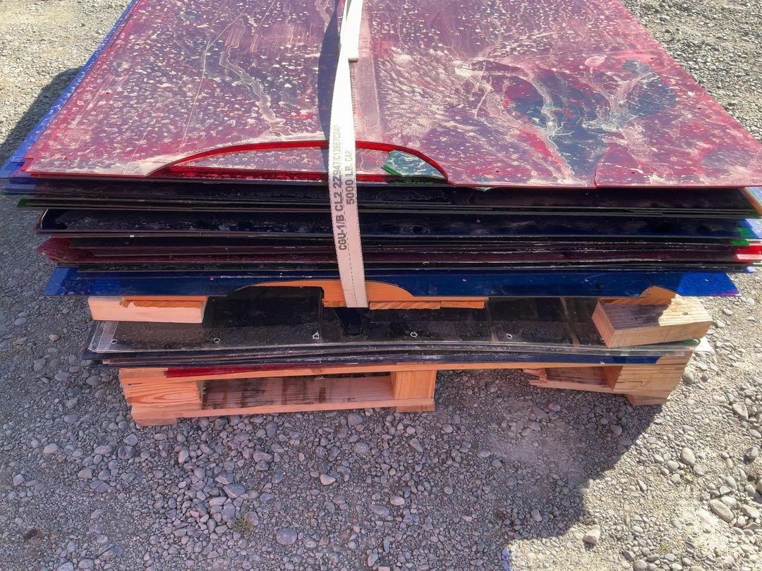 Photo '5' of plastic coloured acryrlic sheets Photo '5' of plastic coloured acryrlic sheets