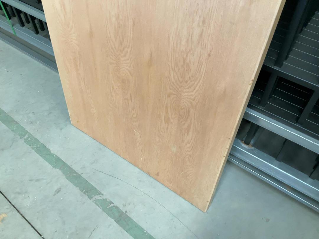 Photo '6' of Internal Door Rimu Veneer H/C 1980x760x36 SQ CS Photo '6' of Internal Door Rimu Veneer H/C 1980x760x36 SQ CS