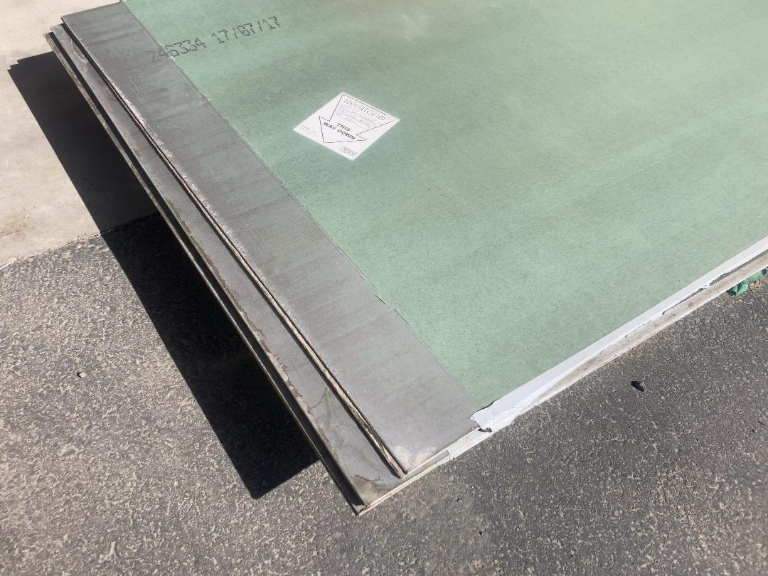 Photo '5' of Seratone Laminex Wet Area Lining Panels - 2pce - Moonshine - 2700x1200 Photo '5' of Seratone Laminex Wet Area Lining Panels - 2pce - Moonshine - 2700x1200