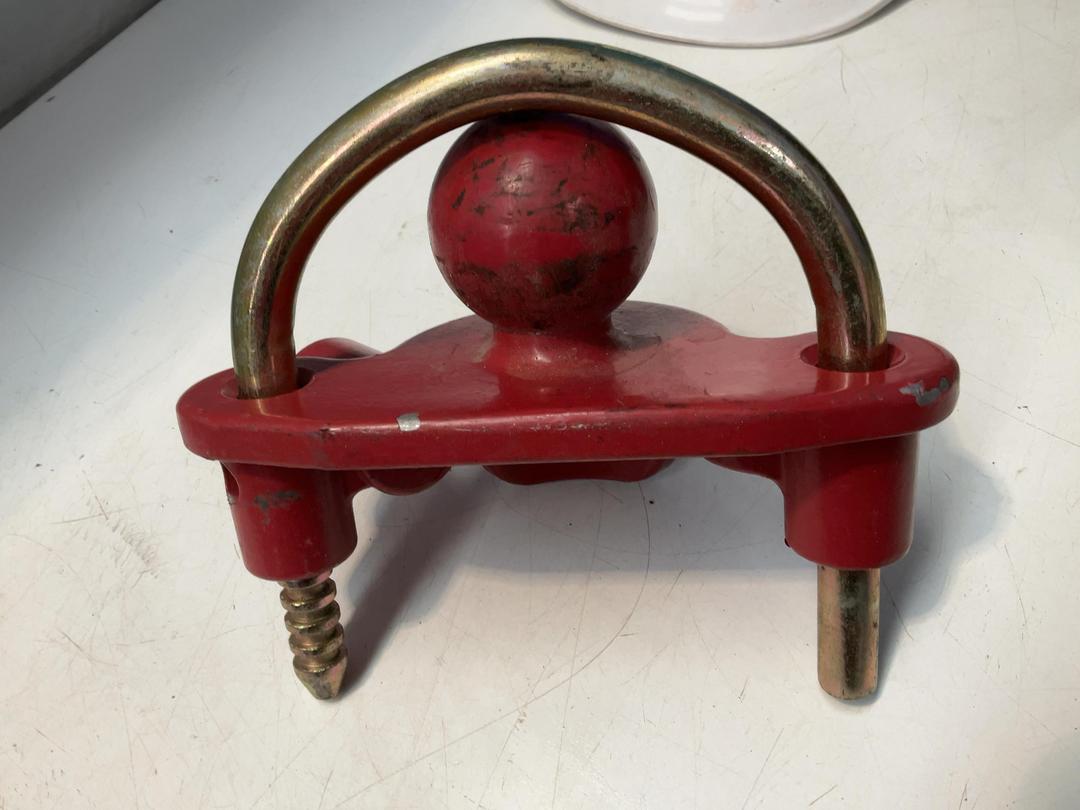 Photo '5' of Hard Hats, Strops Etc Photo '5' of Hard Hats, Strops Etc