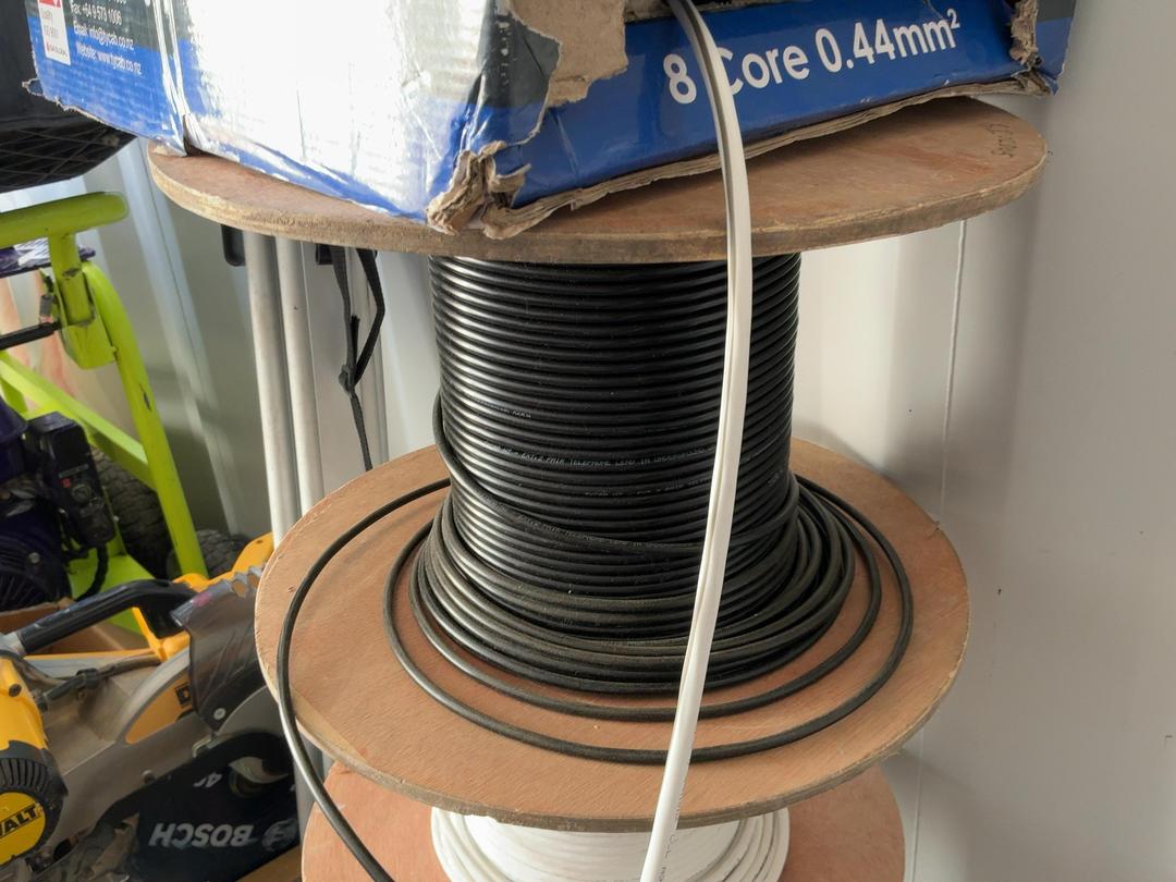 Photo '4' of Mixed Cable Photo '4' of Mixed Cable