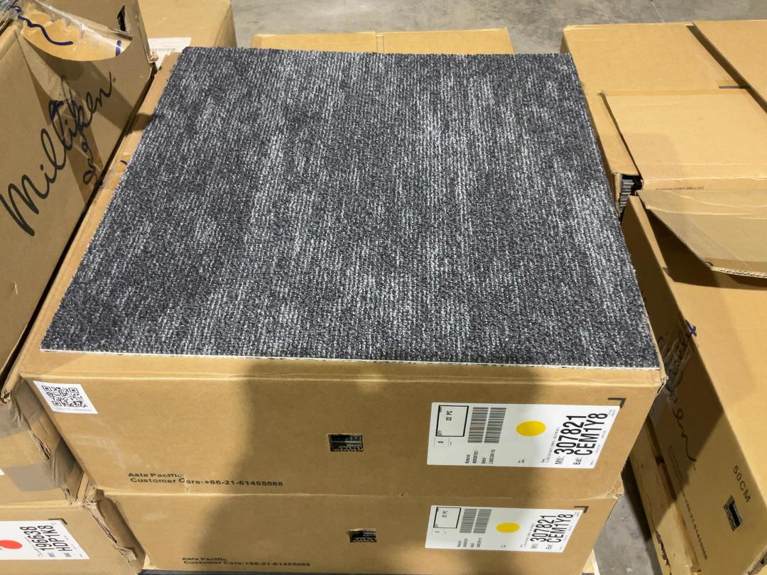 Photo '2' of 2 x boxes of grey fleck carpet tiles Photo '2' of 2 x boxes of grey fleck carpet tiles
