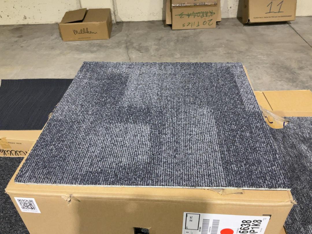 Photo '3' of 3 x boxes of grey fleck carpet tiles Photo '3' of 3 x boxes of grey fleck carpet tiles