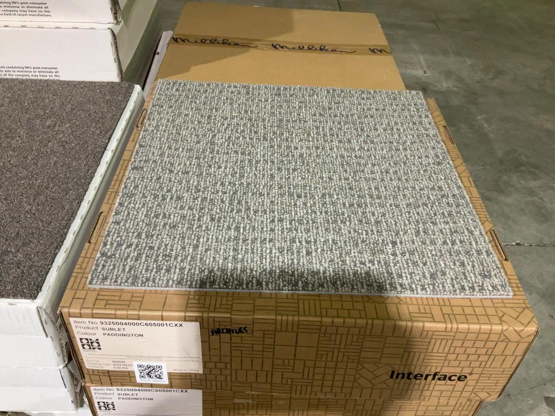 Photo '3' of 3 x box of grey fleck carpet tiles Photo '3' of 3 x box of grey fleck carpet tiles