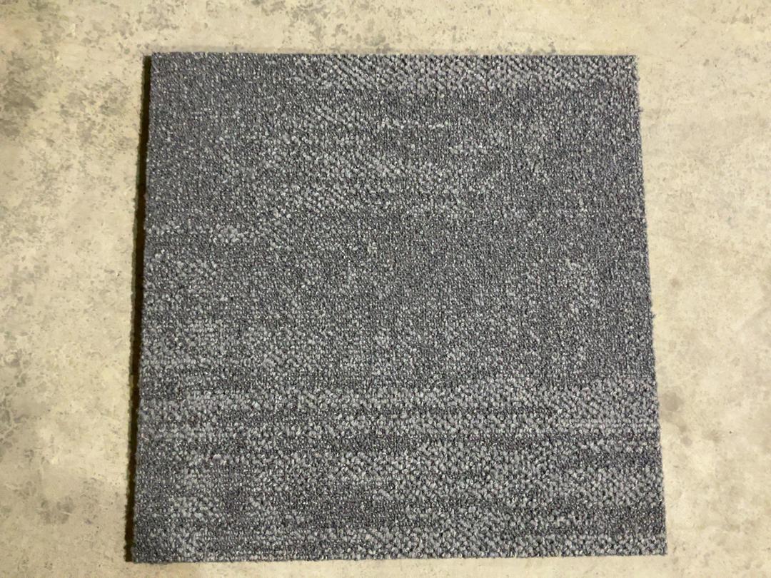 Photo '3' of 1 x box of grey fleck carpet tiles Photo '3' of 1 x box of grey fleck carpet tiles
