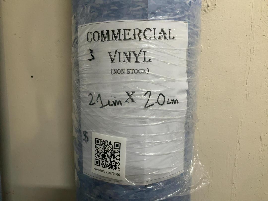 Photo '3' of Blue flecked commercial vinyl Photo '3' of Blue flecked commercial vinyl