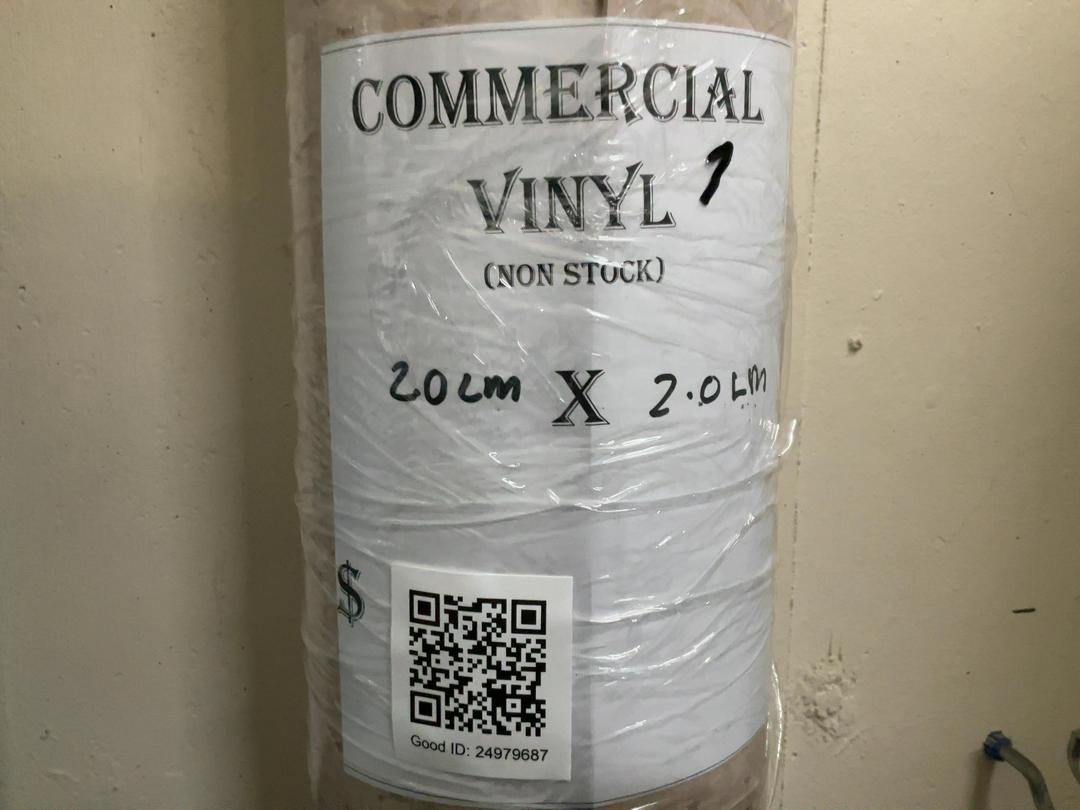 Photo '3' of Light Brown flecked commercial vinyl Photo '3' of Light Brown flecked commercial vinyl