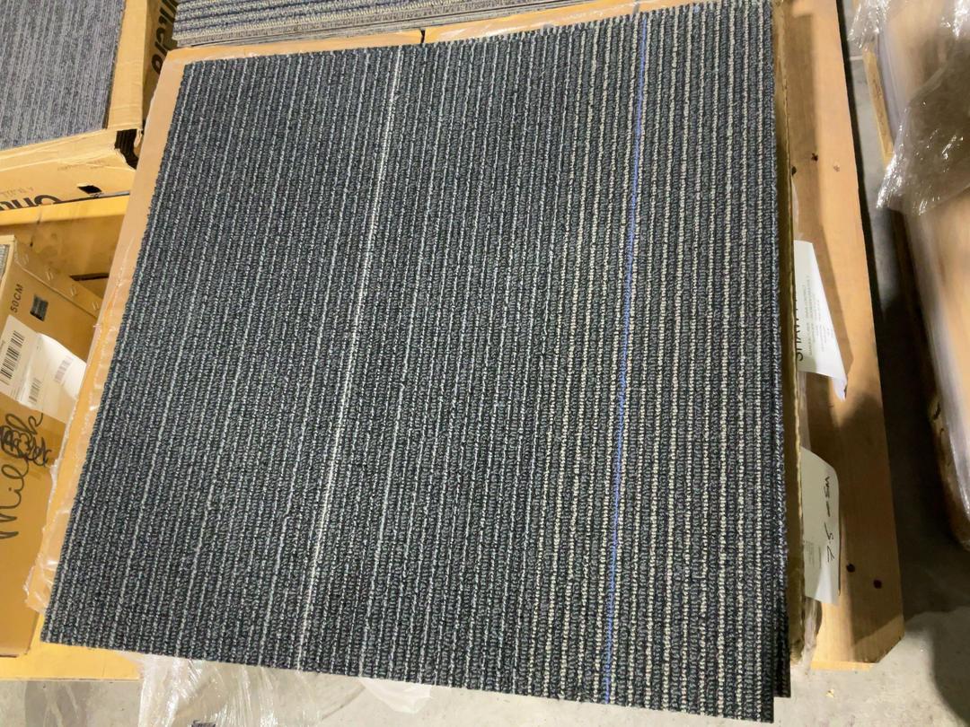 Photo '6' of Pallet of mixed 610mm x 610mm carpet tiles Photo '6' of Pallet of mixed 610mm x 610mm carpet tiles