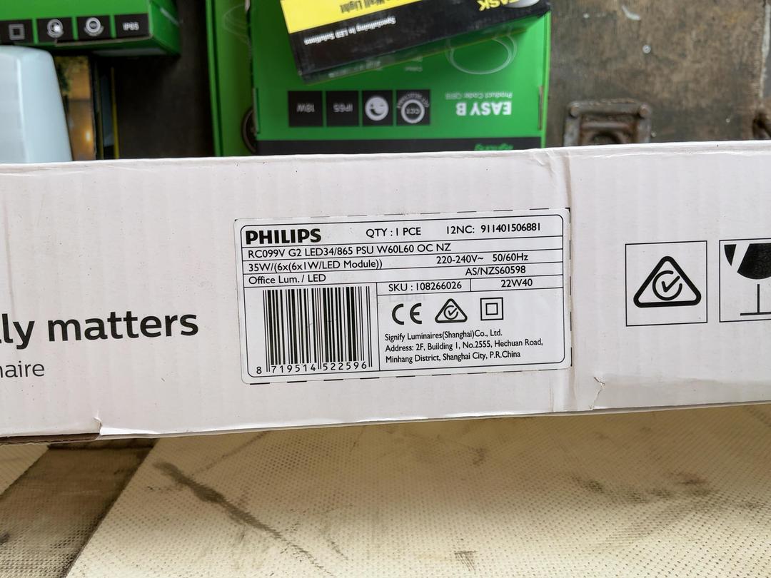 Photo '7' of Bulk lot of Assorted Lights (Varying Brands) Photo '7' of Bulk lot of Assorted Lights (Varying Brands)