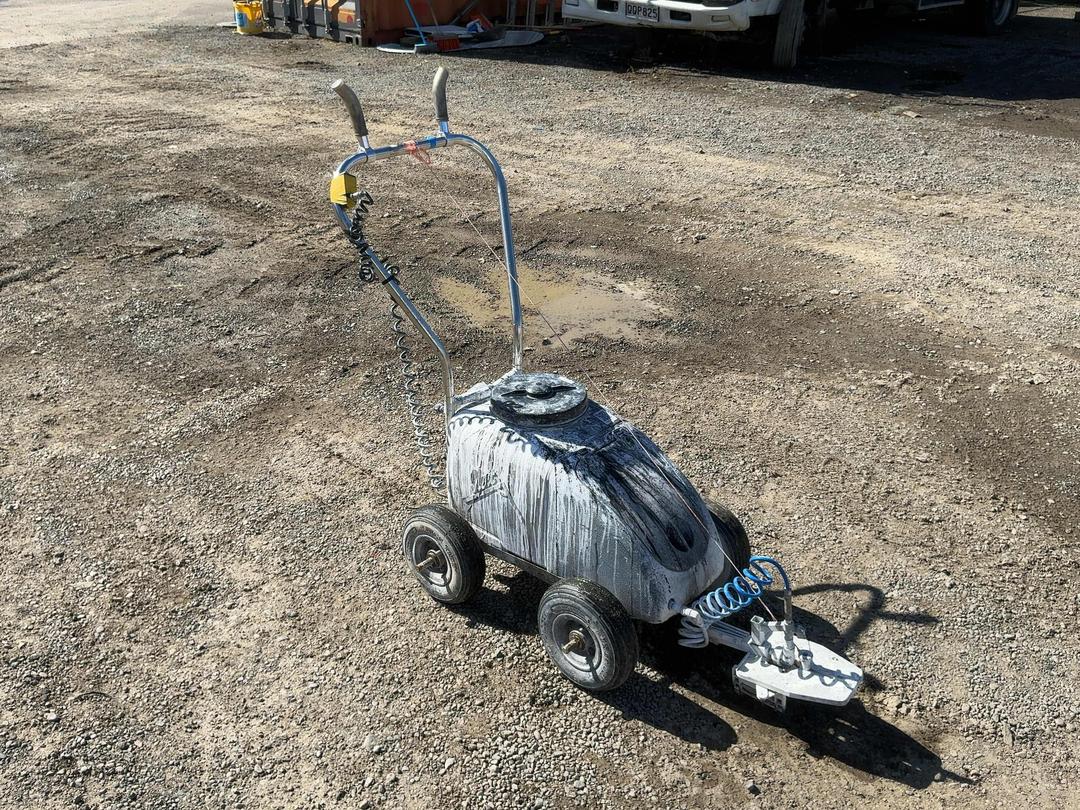 Photo '2' of Line Marking Sprayer Photo '2' of Line Marking Sprayer