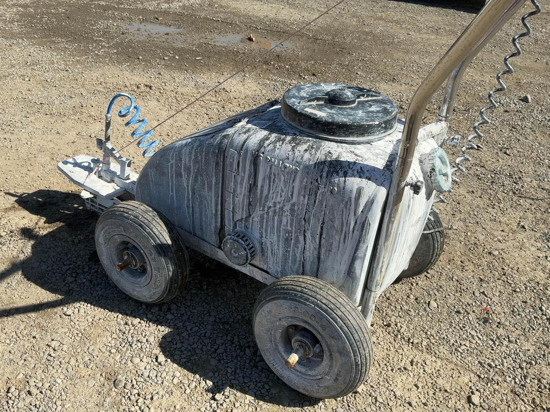 Photo '9' of Line Marking Sprayer Photo '9' of Line Marking Sprayer