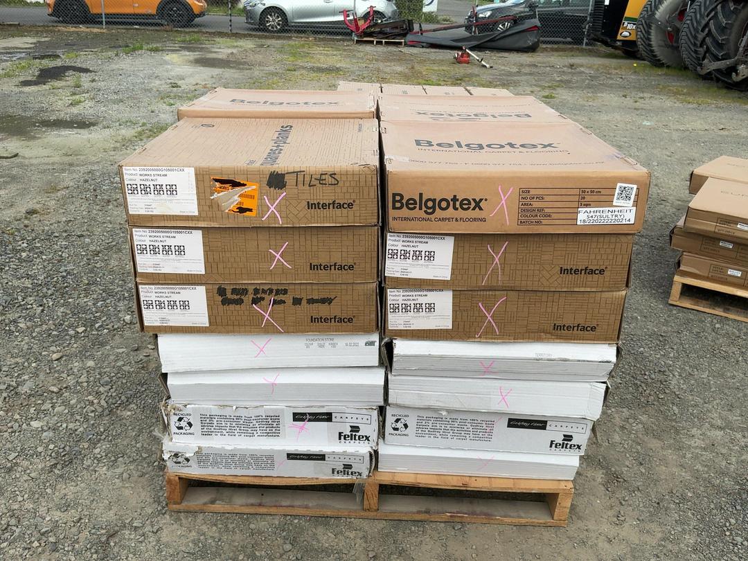 Photo '2' of Bulk lot of Carpet Squares & Tiles