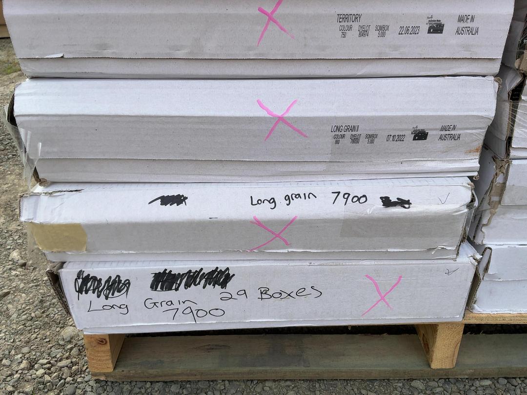 Photo '6' of Bulk lot of Carpet Squares & Tiles
