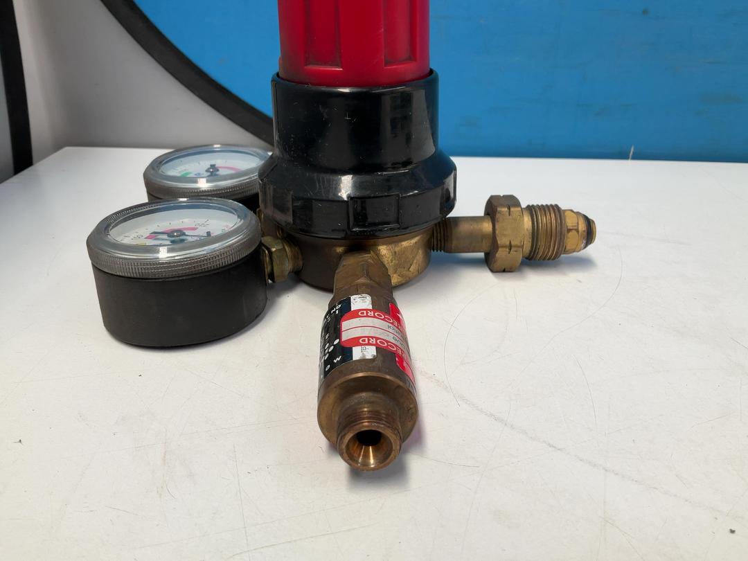 Photo '6' of 2x Gauges - 1x Oxygen BOC 8000 and 1x Acetylene BOC 8000 Photo '6' of 2x Gauges - 1x Oxygen BOC 8000 and 1x Acetylene BOC 8000