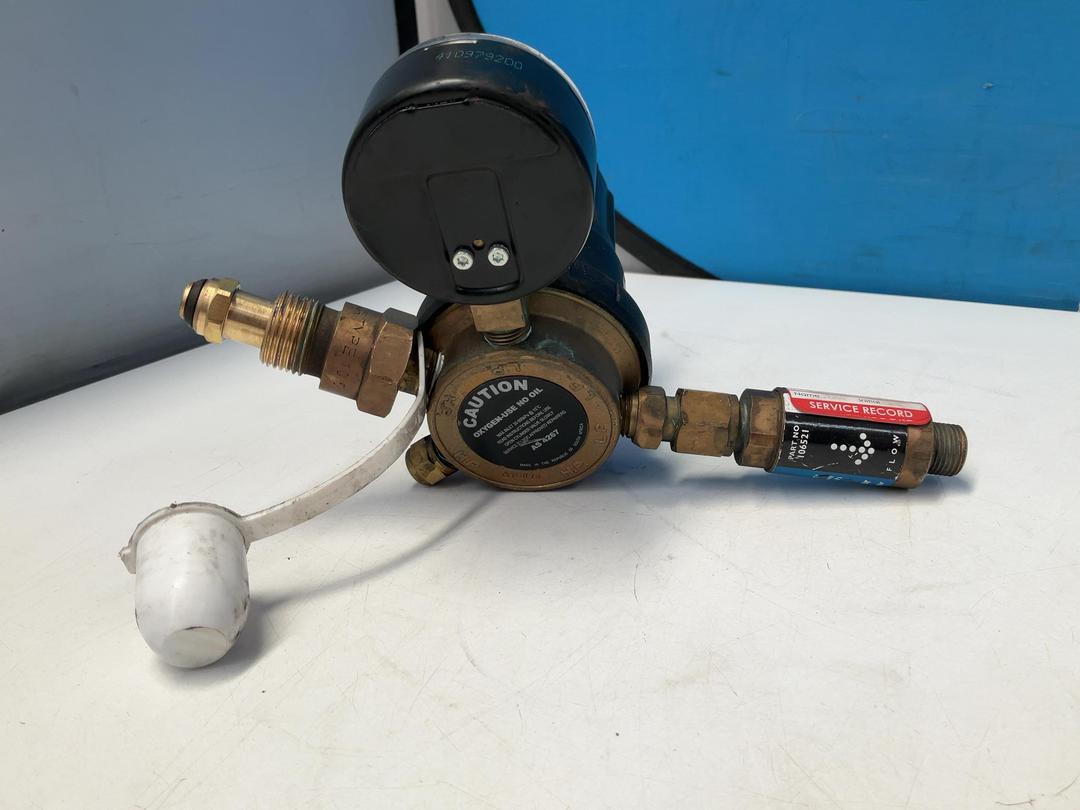 Photo '8' of 2x Gauges - 1x Oxygen BOC 8000 and 1x Acetylene BOC 8000 Photo '8' of 2x Gauges - 1x Oxygen BOC 8000 and 1x Acetylene BOC 8000