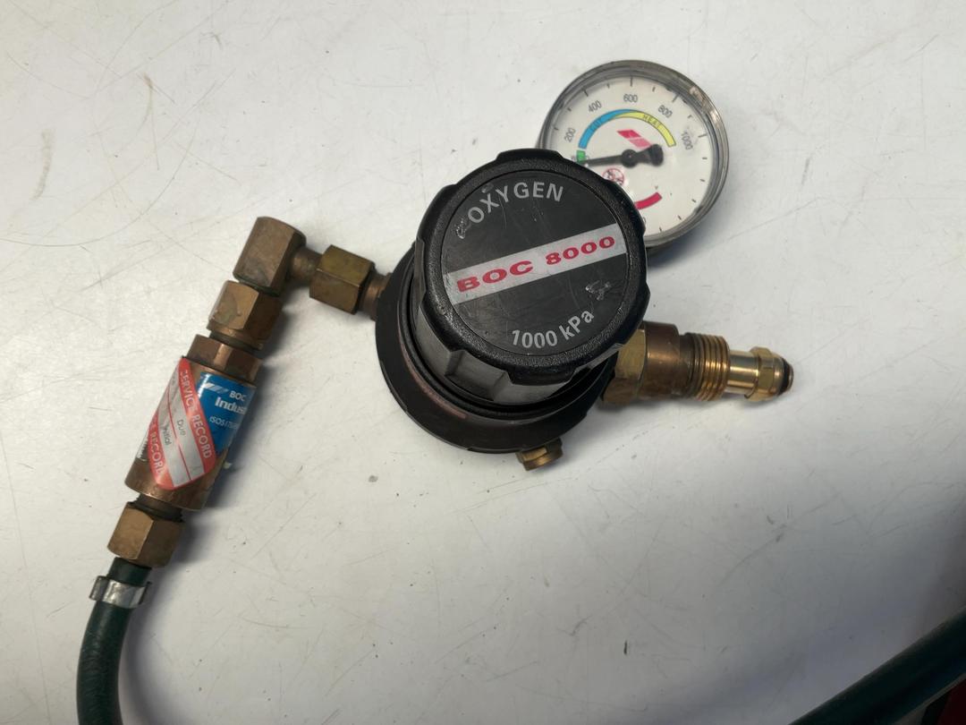 Photo '7' of 2x Gauges - 1x Oxygen 1x Acetylene and Hoses Photo '7' of 2x Gauges - 1x Oxygen 1x Acetylene and Hoses