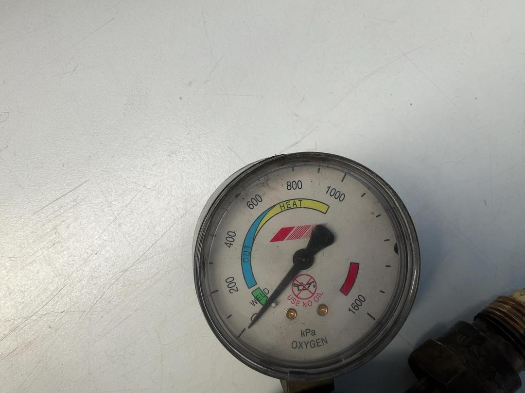 Photo '3' of 2x Gauges - 1x Oxygen 1x Acetylene and Hoses Photo '3' of 2x Gauges - 1x Oxygen 1x Acetylene and Hoses