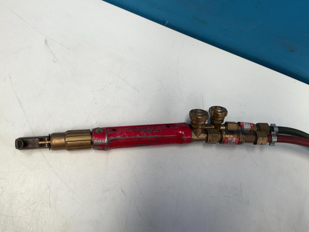 Photo '17' of 2x Gauges - 1x Oxygen 1x Acetylene and Hoses Photo '17' of 2x Gauges - 1x Oxygen 1x Acetylene and Hoses