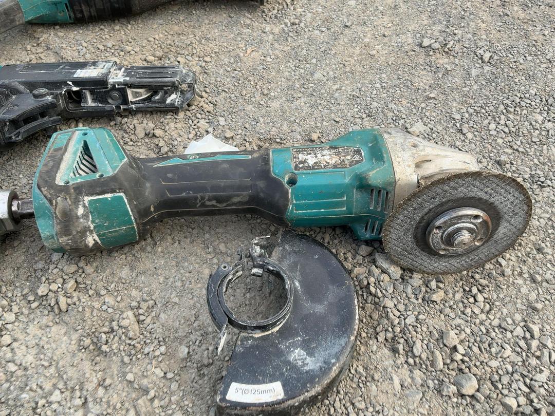 Photo '4' of Makita Battery Powered Tool Bundle Photo '4' of Makita Battery Powered Tool Bundle