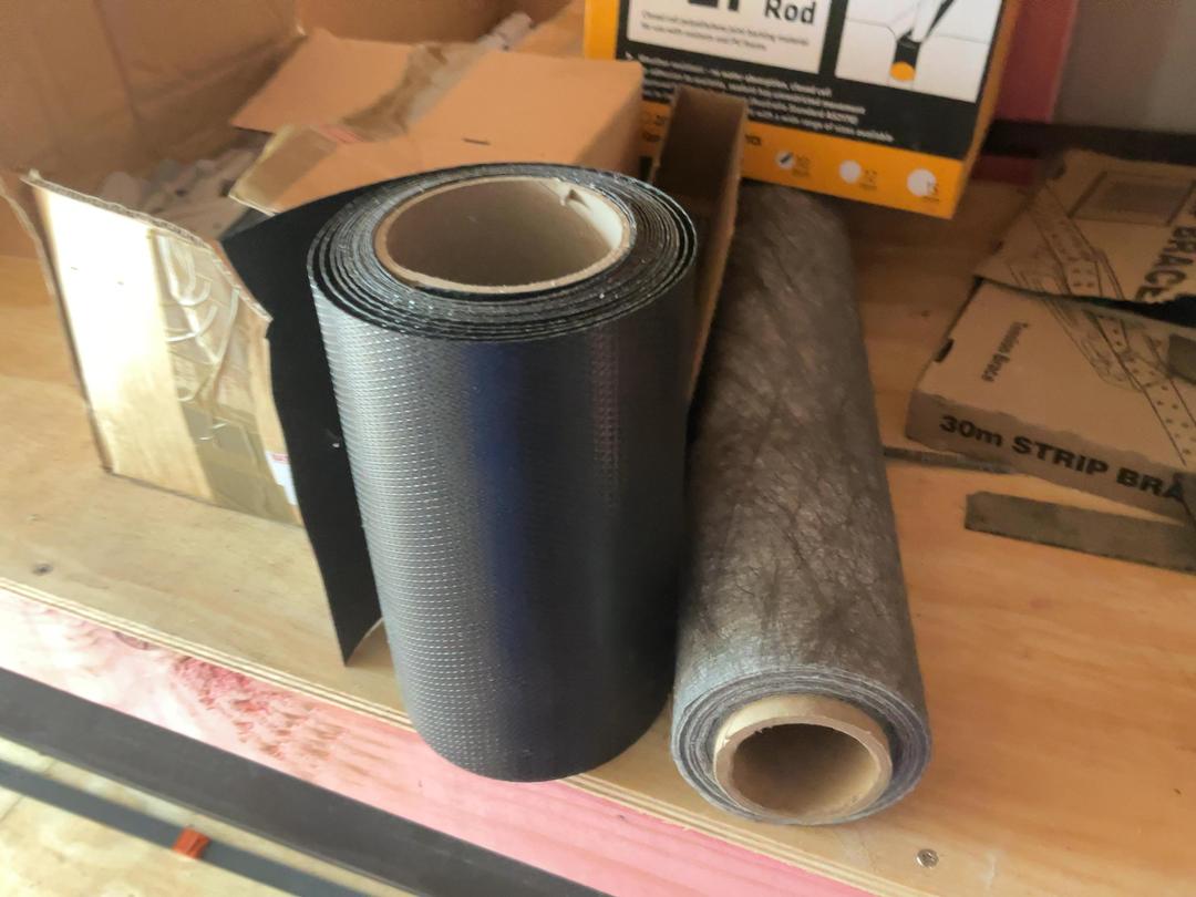 Photo '8' of Selection of building supplies Photo '8' of Selection of building supplies