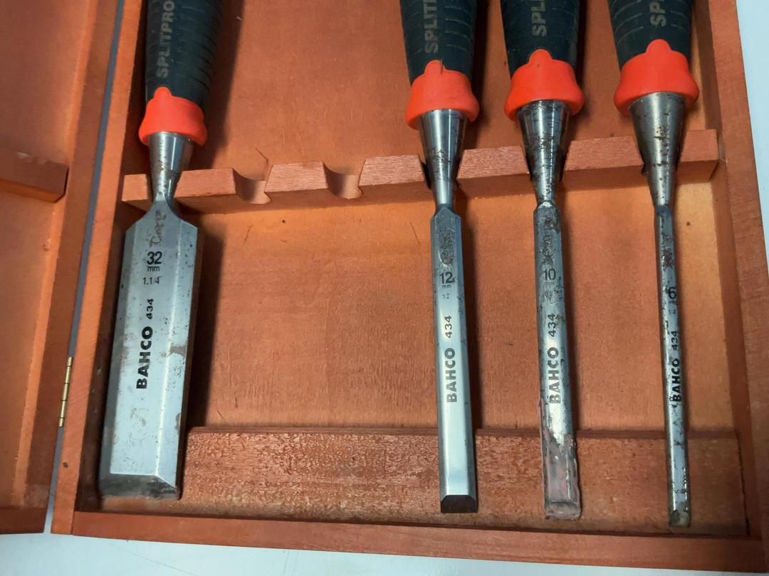 Photo '4' of Bahco Chisel Set - Incomplete Photo '4' of Bahco Chisel Set - Incomplete