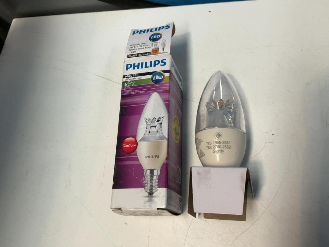 Photo '8' of 29x Various Brands of Light Bulbs Photo '8' of 29x Various Brands of Light Bulbs