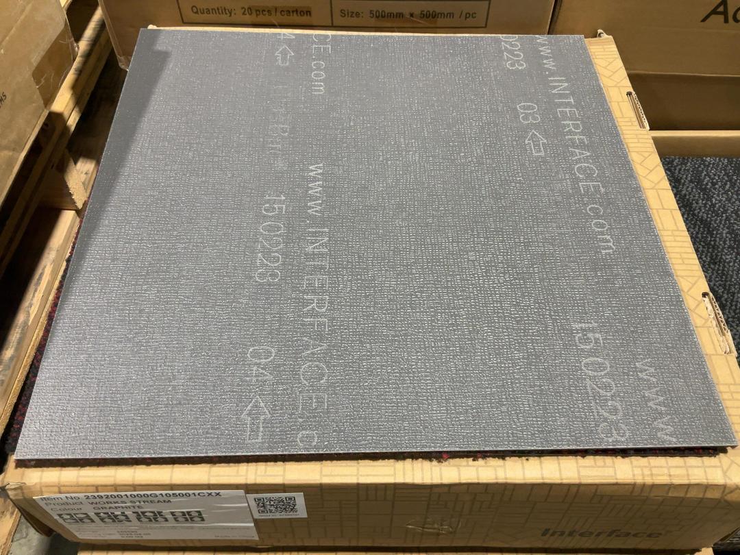 Photo '3' of 2 x box of carpet tiles Photo '3' of 2 x box of carpet tiles