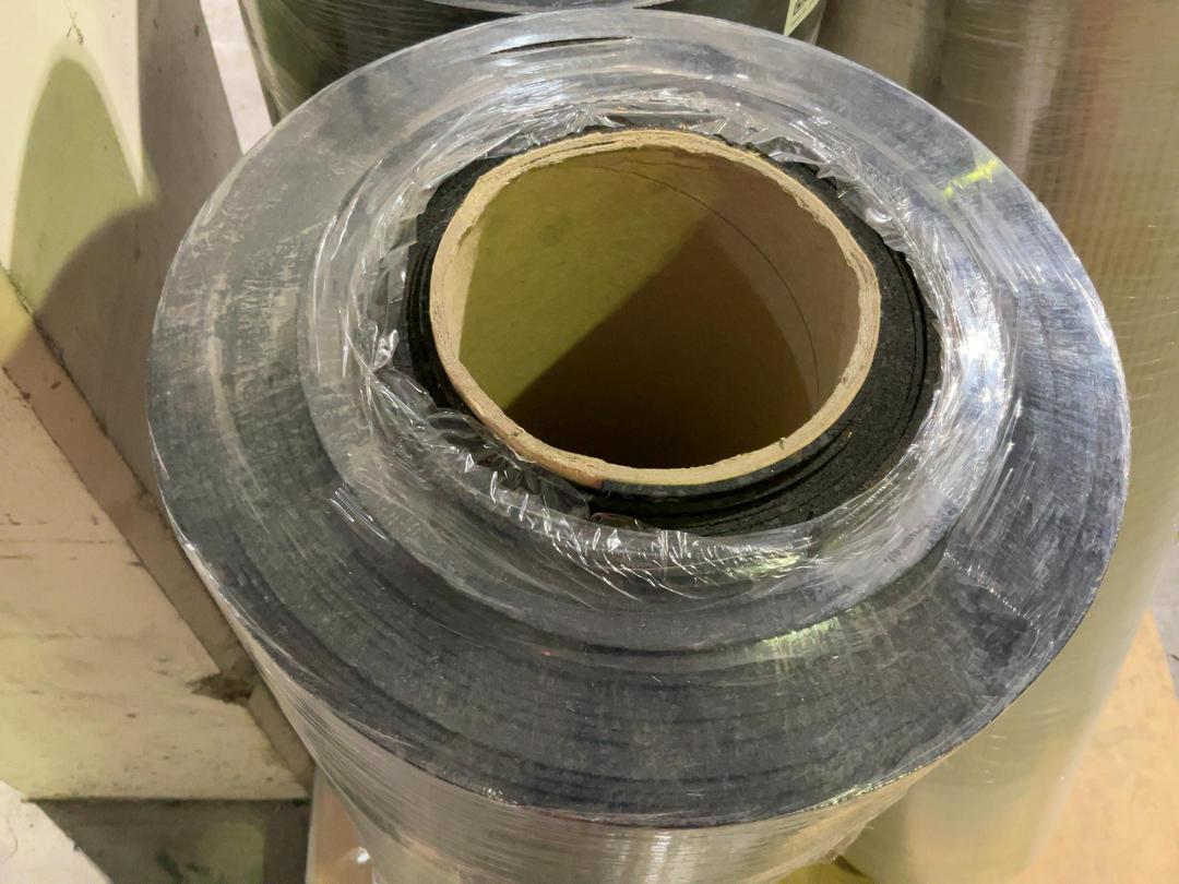 Photo '2' of 1 x roll rubber flooring Photo '2' of 1 x roll rubber flooring