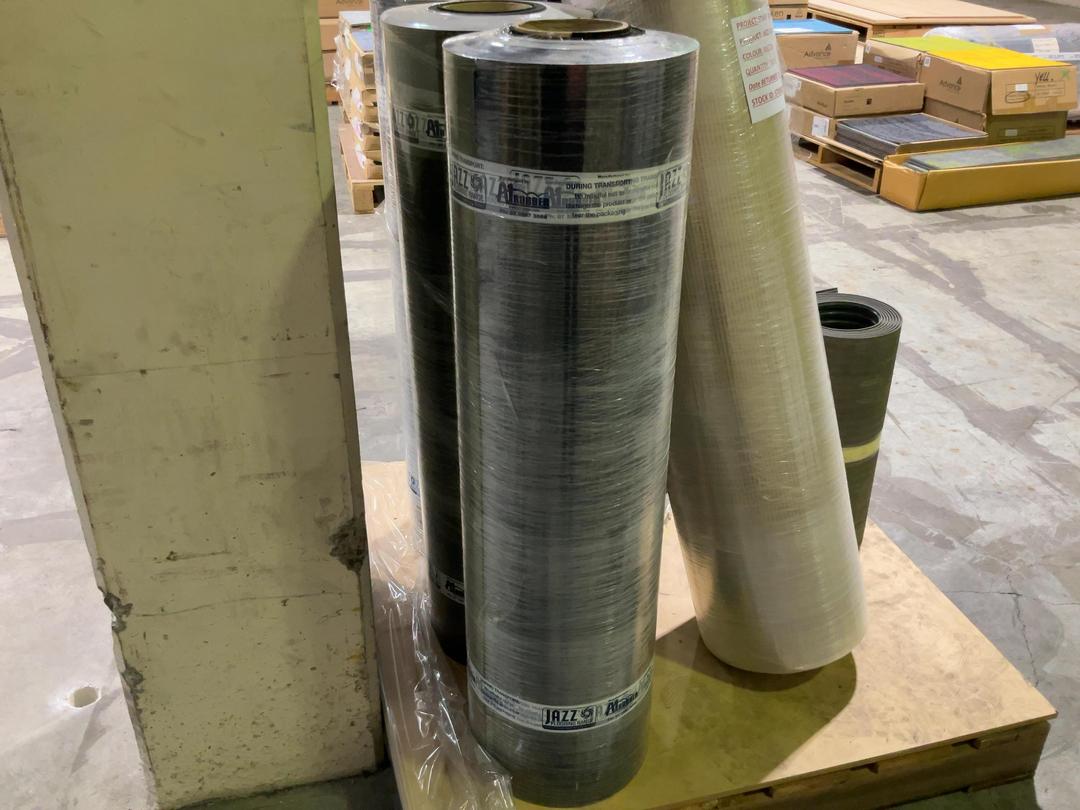 Photo '2' of 1 x roll rubber flooring