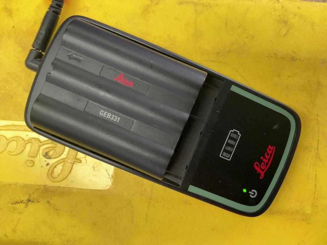 Photo '6' of LEICA - iCG70T Icon Tilt Rover - GNSS and an Inertial Measurement Unit Photo '6' of LEICA - iCG70T Icon Tilt Rover - GNSS and an Inertial Measurement Unit