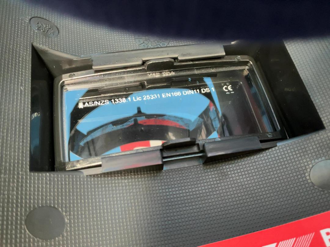 Photo '8' of BOC Welding Mask - *New* Photo '8' of BOC Welding Mask - *New*
