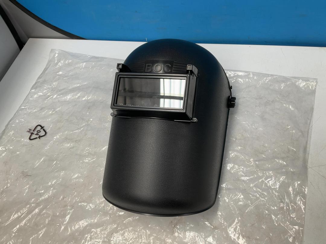 Photo '9' of BOC Welding Mask - *New* Photo '9' of BOC Welding Mask - *New*
