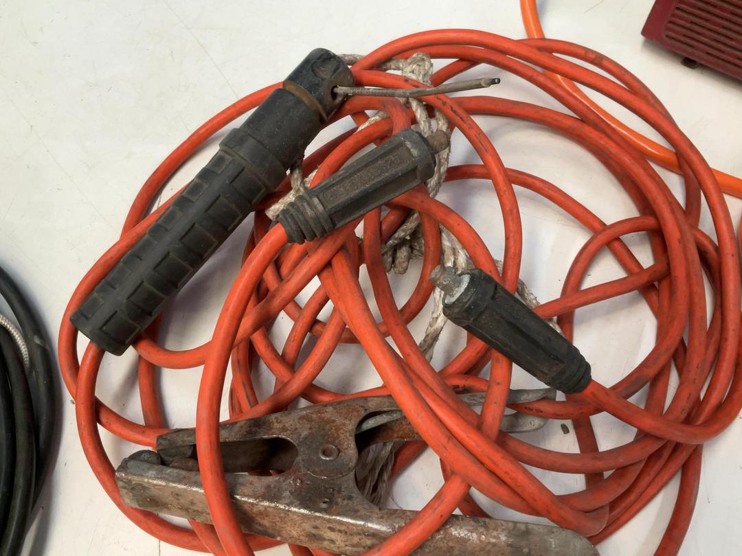 Photo '7' of Lincoln electric invertec welder Photo '7' of Lincoln electric invertec welder