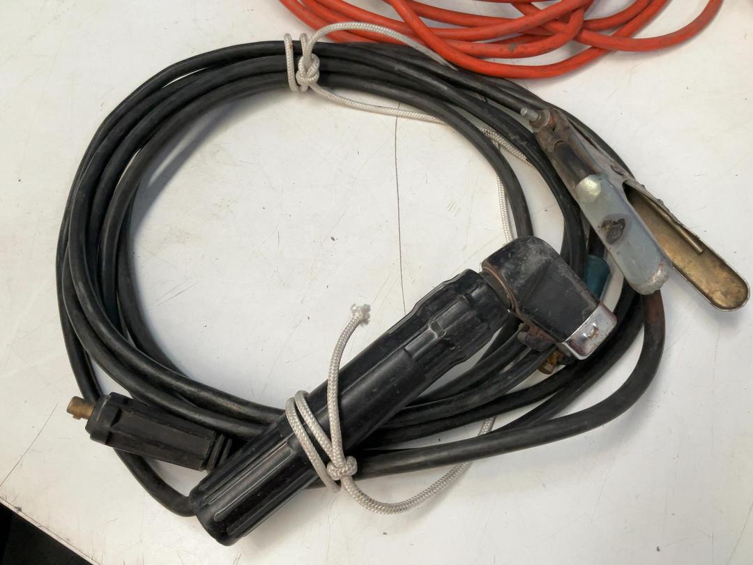 Photo '8' of Lincoln electric invertec welder Photo '8' of Lincoln electric invertec welder
