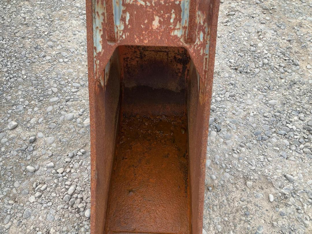 Photo '6' of Digger Bucket Photo '6' of Digger Bucket
