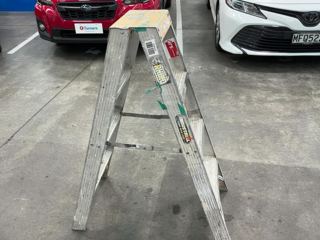 Photo '2' of Ladder