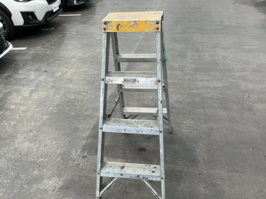 Photo '3' of Ladder