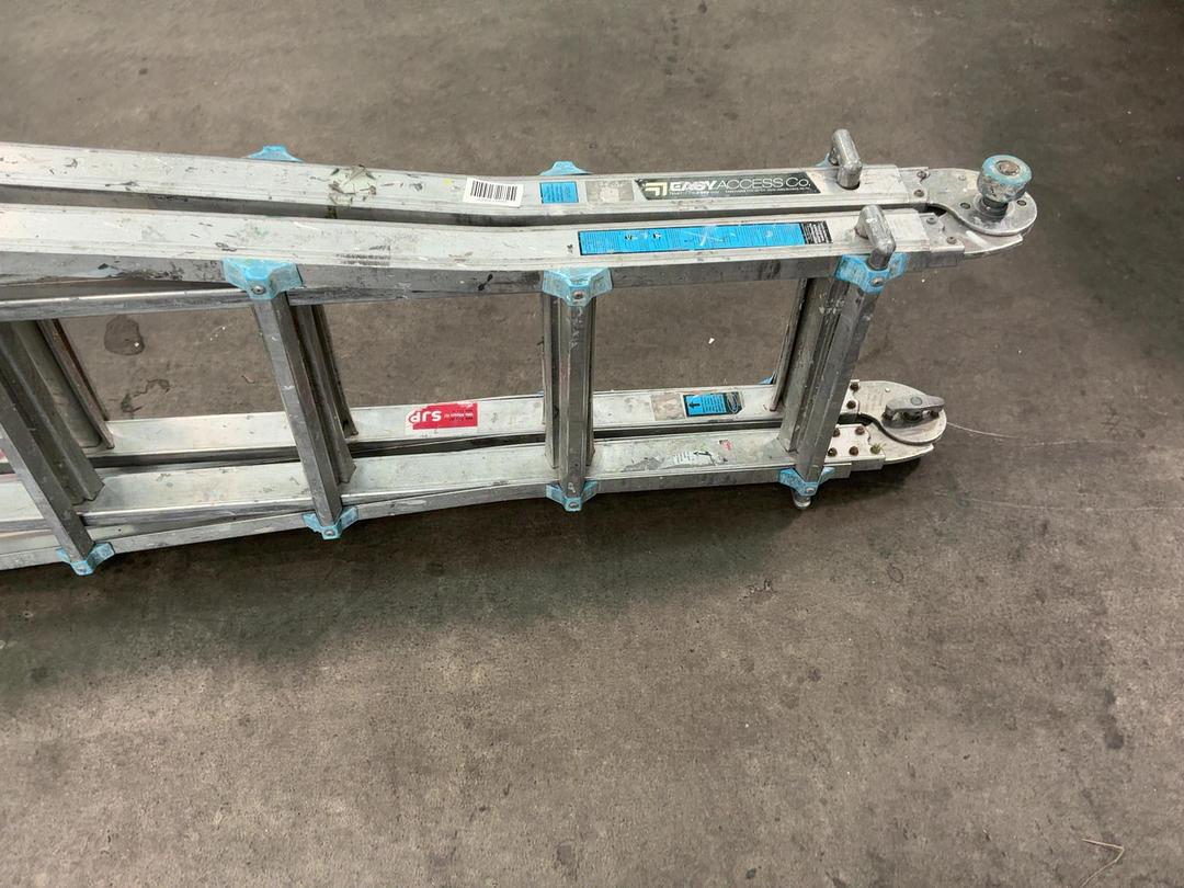 Photo '4' of Telescopic Articulated Platform Ladder Photo '4' of Telescopic Articulated Platform Ladder