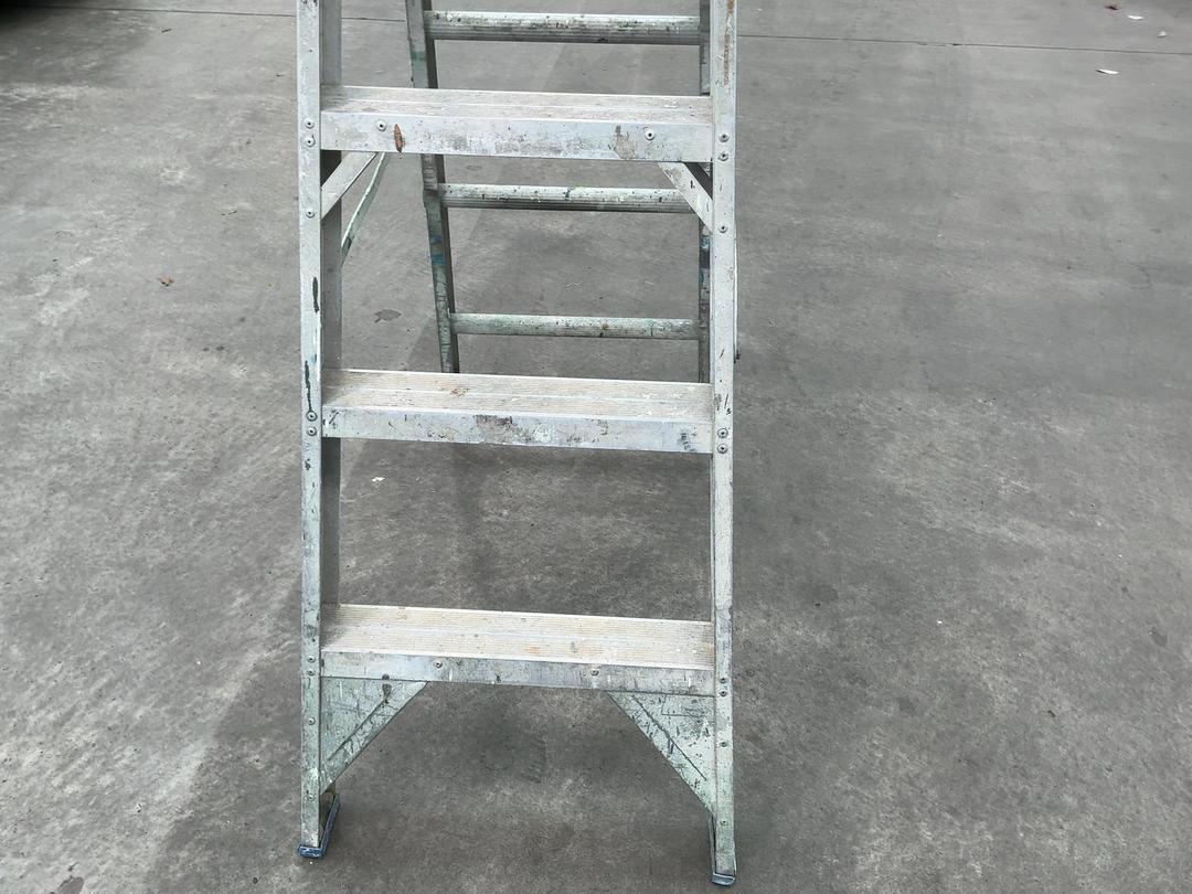 Photo '2' of Ladder