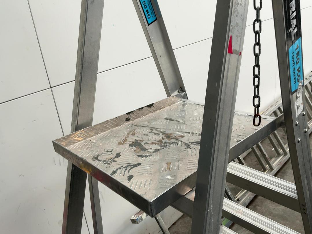 Photo '6' of Industrial Ladder Photo '6' of Industrial Ladder