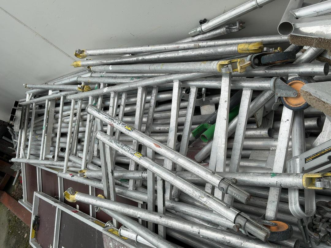 Photo '9' of Scaffoldding Photo '9' of Scaffoldding