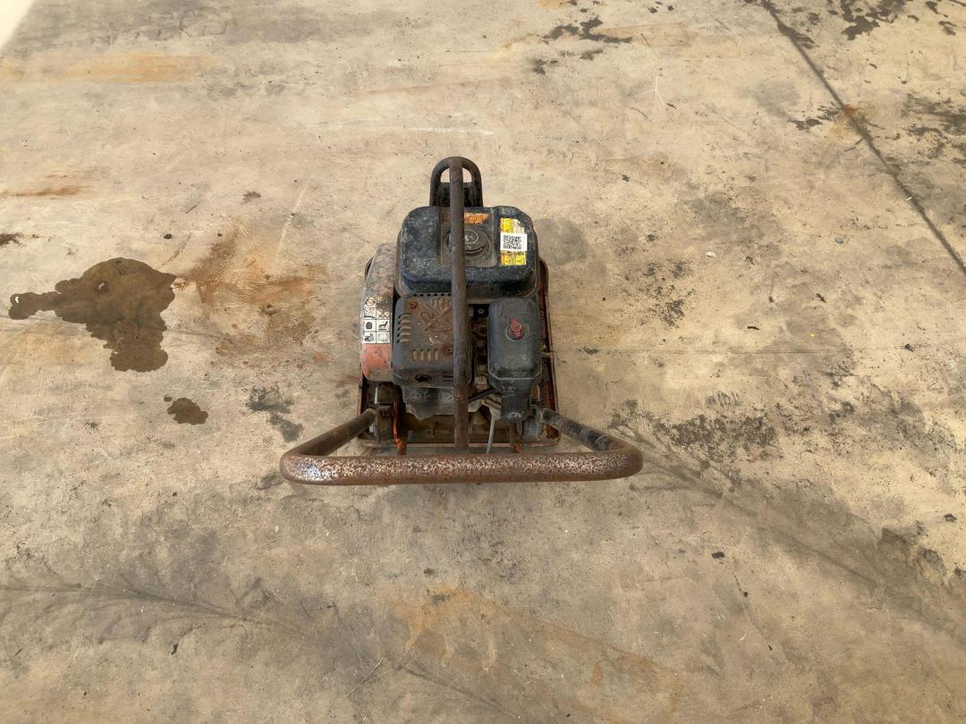 Photo '4' of Mikasa Plate Compactor