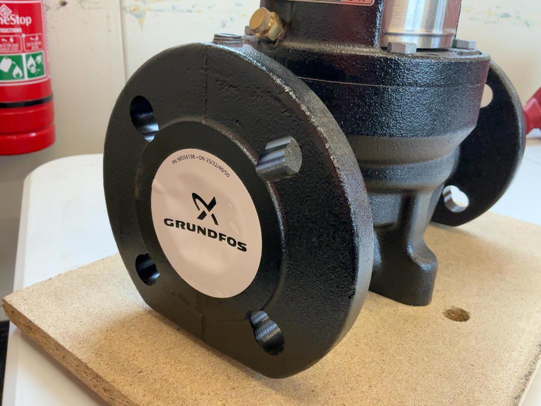Photo '7' of Grundfos MG71A2-14FT85-C Motor