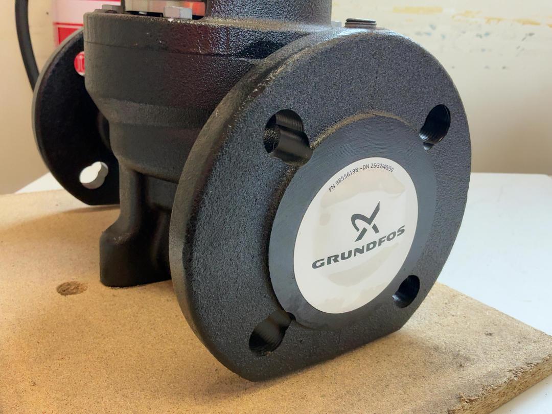 Photo '8' of Grundfos MG71A2-14FT85-C Motor