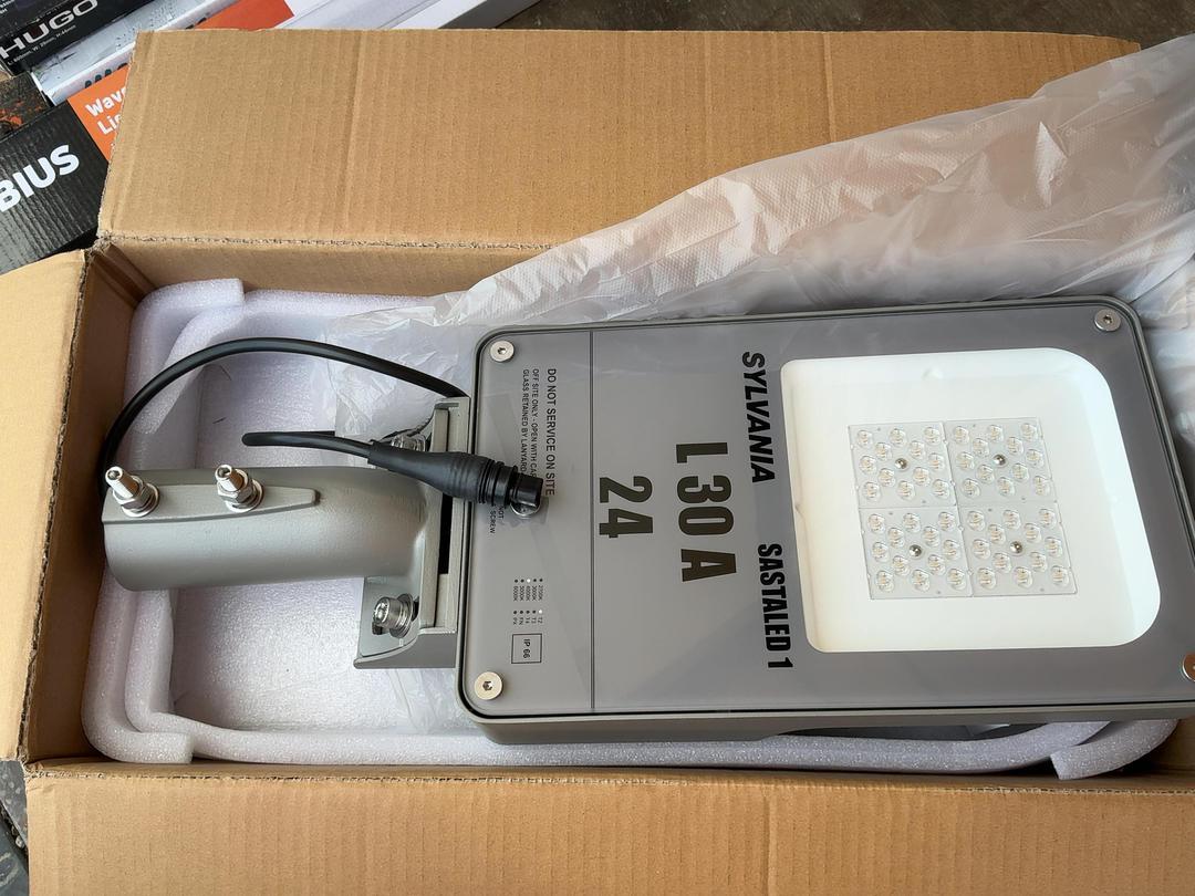 Photo '3' of Sylvania SASTALED Luminaires Photo '3' of Sylvania SASTALED Luminaires