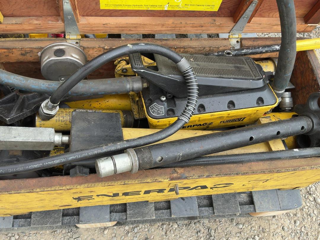 Photo '3' of Enerpak Hydraulic Kit Photo '3' of Enerpak Hydraulic Kit