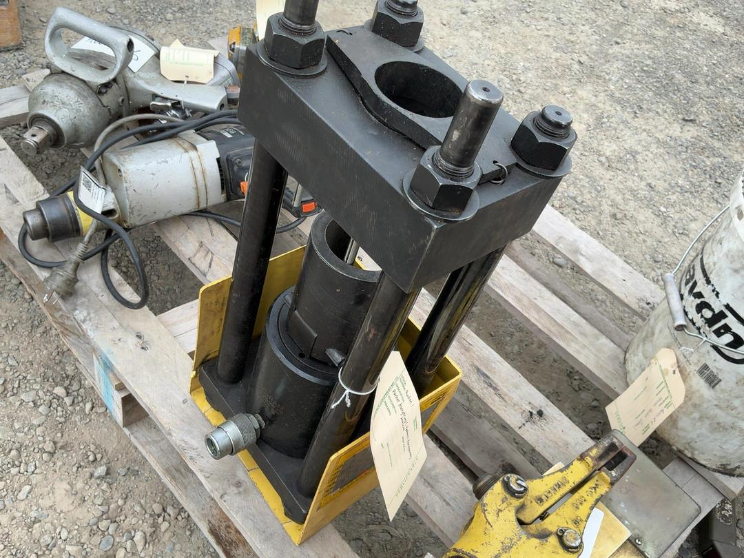 Photo '11' of Enerpak Hydraulic Kit Photo '11' of Enerpak Hydraulic Kit